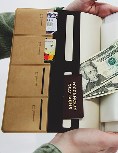 турконверты, бирки, тревел кейсы с логотипом